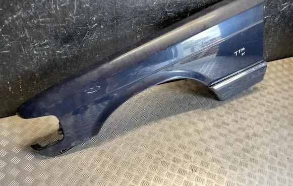 Mercedes-Benz S W126 Fender