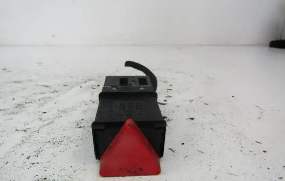 Volkswagen Polo III 6N 6N2 6NF Hazard light switch 