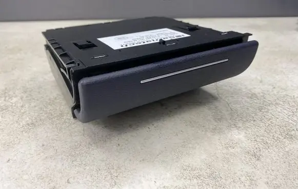 Audi A3 S3 8L Car ashtray 8L0857951C 8L0857951M