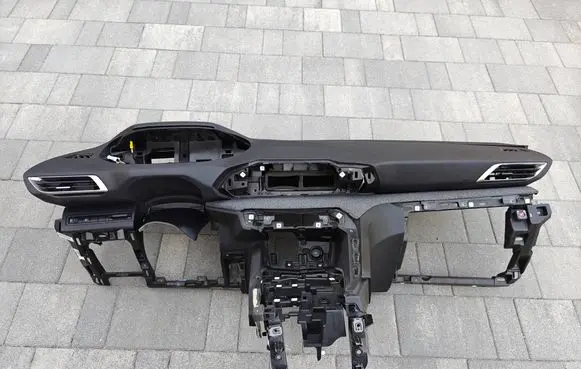 Peugeot 3008 II Dashboard 