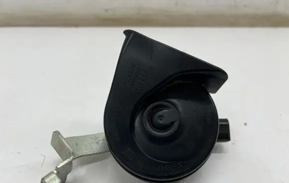 BMW 2 Active Tourer U06 Horn signal 8496204
