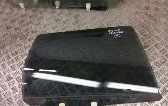 Mitsubishi Outlander Rear door window glass