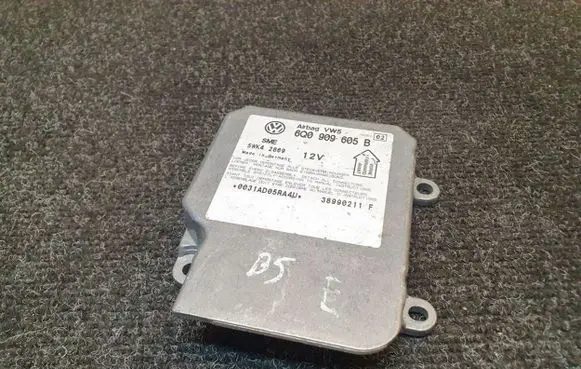 Volkswagen PASSAT B5 Airbag control unit/module 6Q0909605B