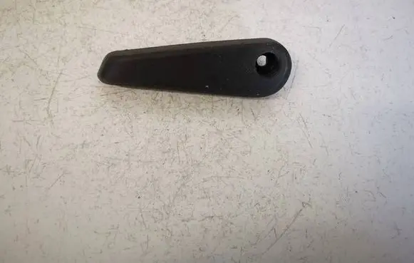 Opel Zafira B Rear seat side bottom trim 13167477