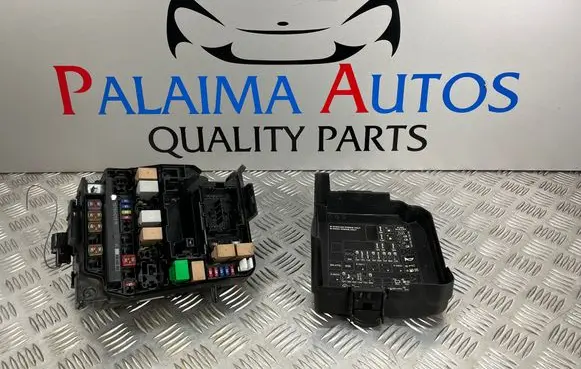 Hyundai i30 Fuse box cover 91950A6721