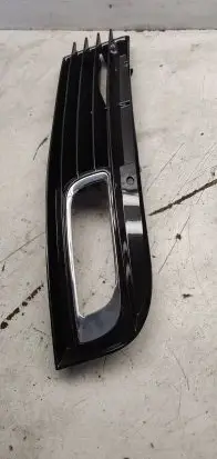 Audi A8 S8 D4 4H Front fog light trim/grill 4e0807682an