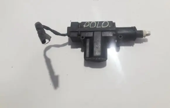 Volkswagen Polo III 6N 6N2 6NF Central locking motor 
