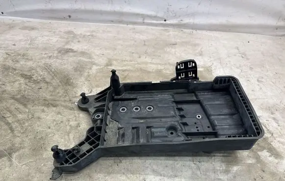 Volkswagen Tiguan Battery box tray 5QF915331C