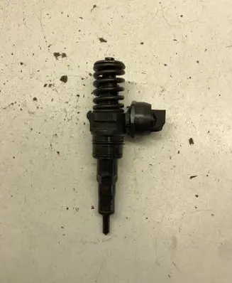 Audi A4 S4 B6 8E 8H Fuel injector 038130073BA 0414720216