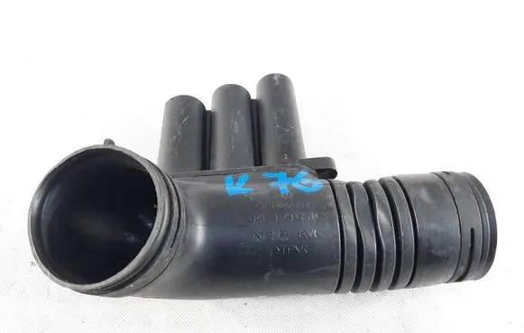 Volkswagen Golf VII Air intake hose/pipe 04E129651C