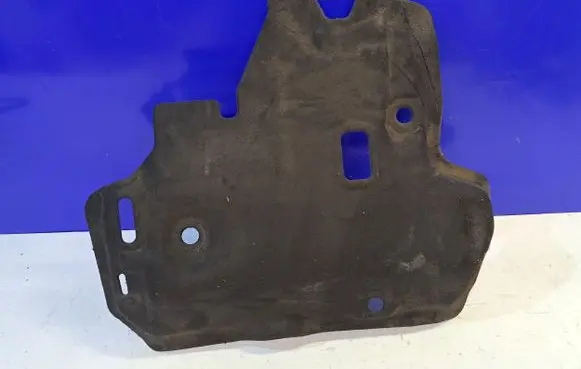 Engine splash shield/under tray