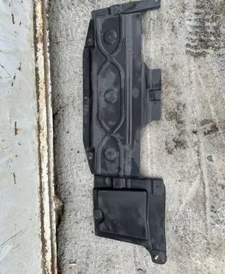 Volkswagen Multivan T5 Rear underbody cover/under tray 7H0825193A