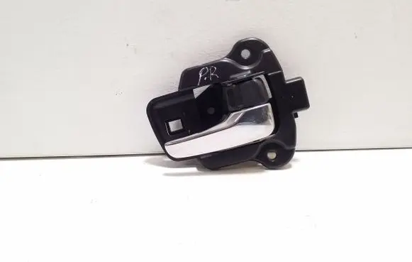 Mitsubishi Outlander Front door interior handle
