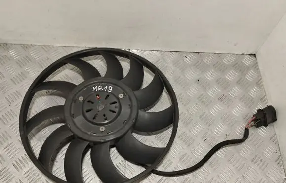 Audi A8 S8 D4 4H Radiator cooling fan shroud 4H0959455R