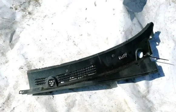 Peugeot Partner Wiper trim 9642405877