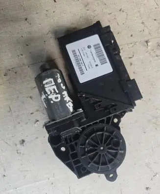 Volkswagen Touareg I Front door window regulator motor 3D1959793F 43210302 05074321