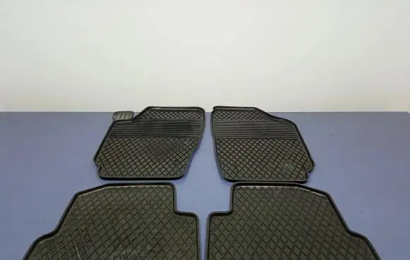 Skoda Fabia Mk3 (NJ) Front floor carpet liner 