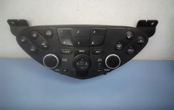 Nissan Primera Climate control unit 28395AV600 CSW5880C