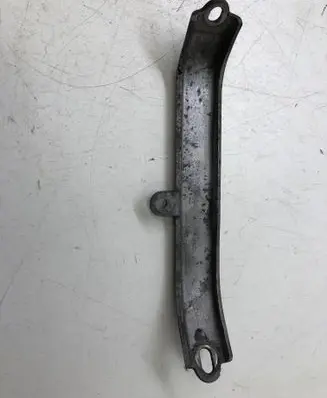 Volkswagen Golf VII Other engine bay part 04L129723