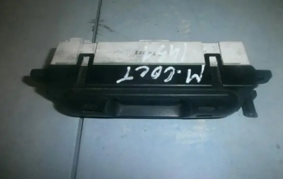Mitsubishi Colt Screen/display/small screen mr189269