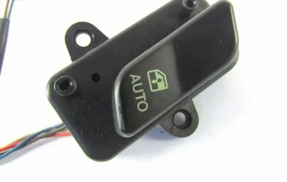 KIA Opirus Electric window control switch 621W04730
