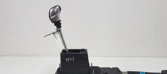 Peugeot 308 Gear shifter/selector 9806936580
