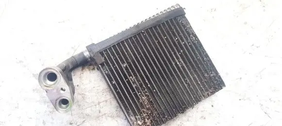 Volvo V50 A/C cooling radiator (condenser)