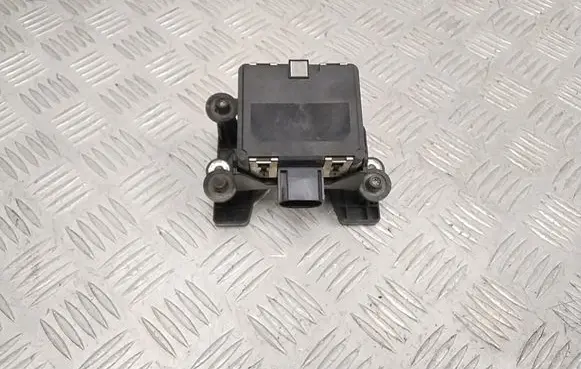 Volkswagen PASSAT B8 Distronic sensor radar 3Q0907561B