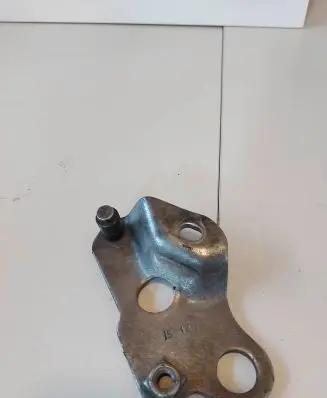 Volvo V60 Fuel pump bracket 