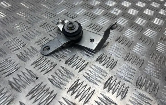 Audi SQ7 Muffler mount bracket/holder 4M0253376D