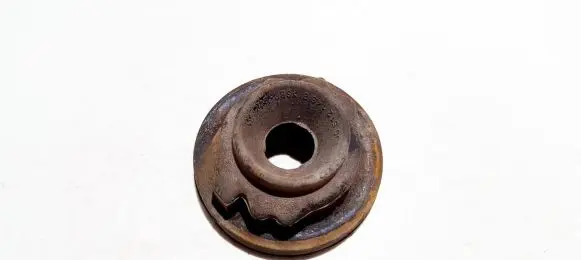 Volkswagen Golf IV Front coil spring rubber mount 1j0512149b