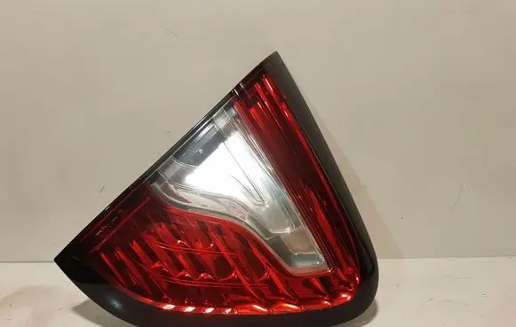 Renault Captur Tailgate rear/tail lights 265557893R