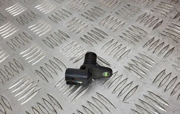 Suzuki Jimny Camshaft speed sensor 