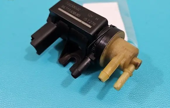 Citroen C4 II Turbo solenoid valve 9677363880 IMPRK1470453