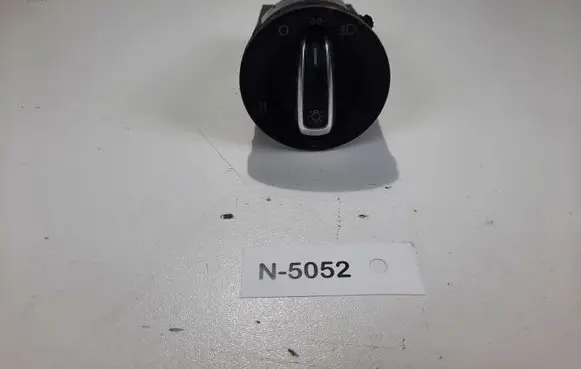 Volkswagen Polo V 6R Light switch