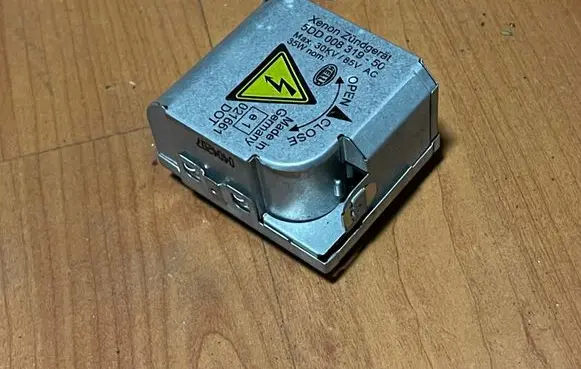 BMW 7 E65 E66 Headlight ballast module Xenon 6907489 021661 5DD15871100