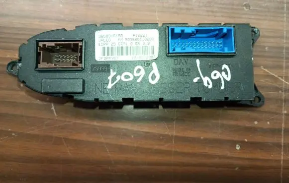 Peugeot 607 Door control unit/module 9658916180
