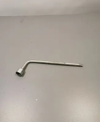 Toyota Corolla Verso E121 Wheel nut wrench 