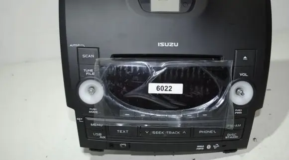 Isuzu D-Max Radio/CD/DVD/GPS head unit 8982436022