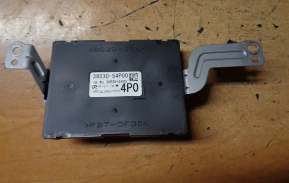 Suzuki Vitara (LY) Air conditioner control unit module 3953054P00