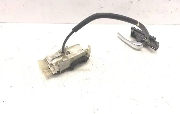 Alfa Romeo 166 Rear door lock