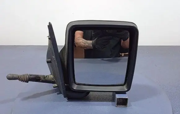 Opel Combo C Front door electric wing mirror 