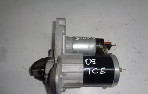 Dacia Sandero Starter motor 233000557R M000TD0372ZE