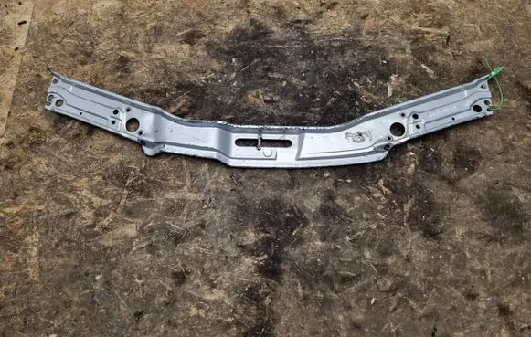 Audi A6 S6 C4 4A Front bodywork piece 4A0805591A