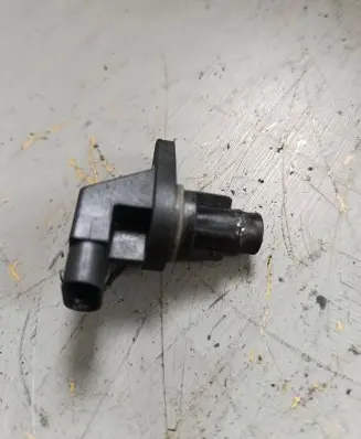 Mercedes-Benz E W212 Camshaft speed sensor A6519050100 0268100107