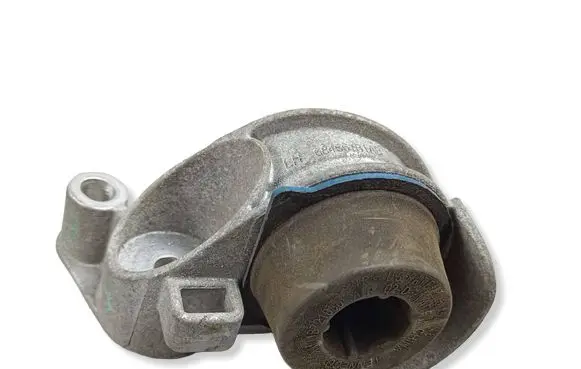 Jeep Grand Cherokee WL Muffler mount bracket/holder 68466131AB