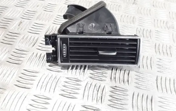 Audi A6 S6 C6 4F Dashboard side air vent grill/cover trim 4F1820902D