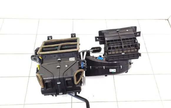 Ford Ranger Interior heater climate box assembly EB3B19B555HL