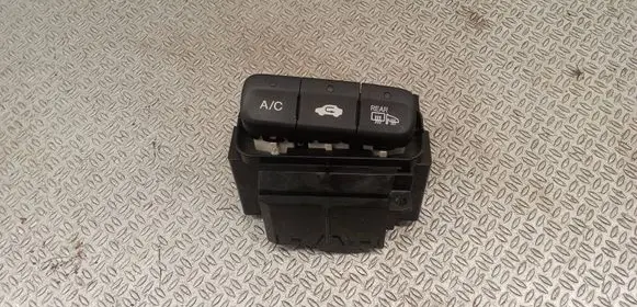 Honda Jazz Windscreen/window heater switch 
