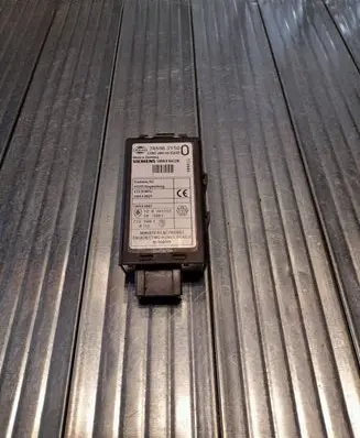 Nissan X-Trail T30 Door central lock control unit/module 285963Y50